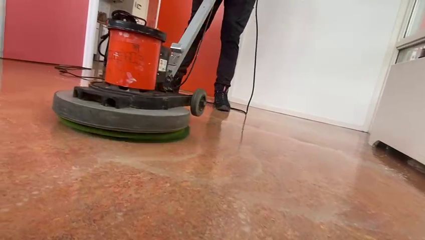 Diepstrippen voor een grondig vernieuwde vloer 2 Linoleum